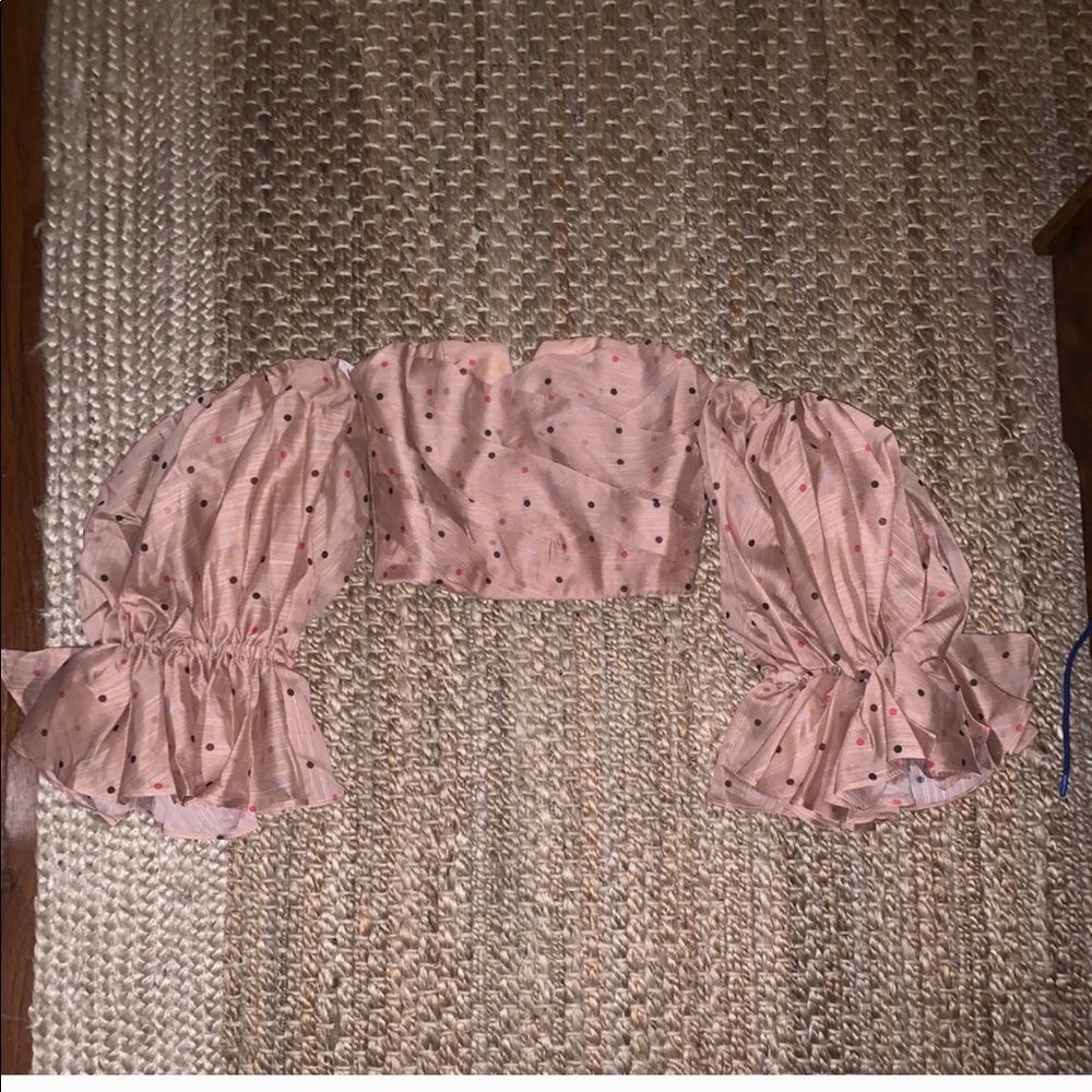 MUSE UPPER EAST SIDE TOP